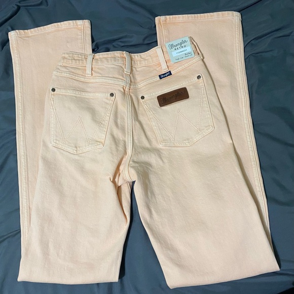 Wrangler Retro High Rise Boot Cut Pink Women's Jeans Size 24x32 NWT - Picture 5 of 7